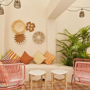 excelsior-sant-antoni-de-portmany-ibiza.ibizaislandhotels.net/
